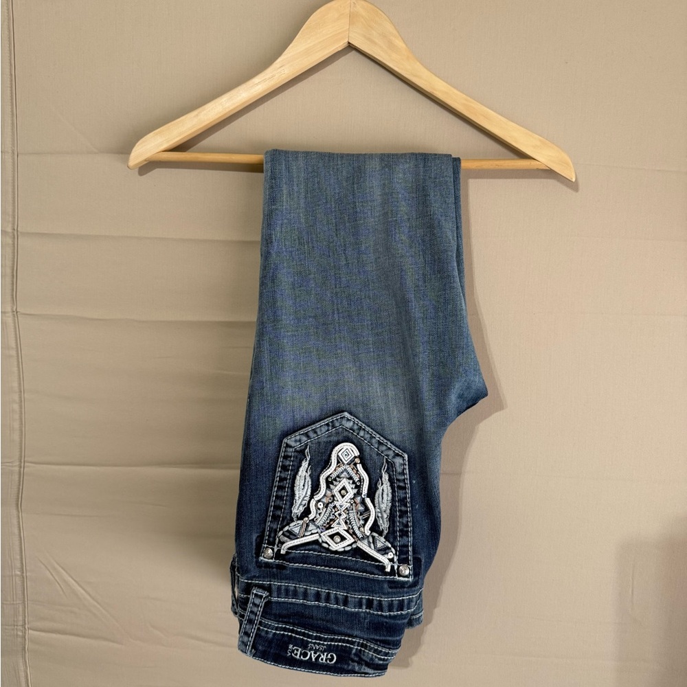✨ The cutest embellished pocket jeans — Grace in LA never misses ✨